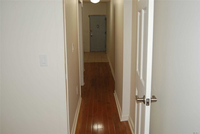 Building Photo - 2 bedroom in Brooklyn NY 11233