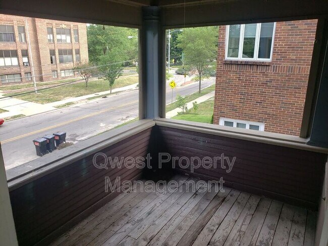 Foto del edificio - 422 Lafayette Ave SE