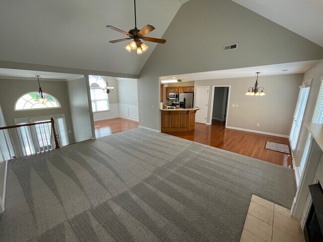 Building Photo - 8011 Squirrel Wood Ct
