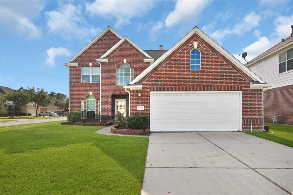 Foto principal - 18123 Memorial Falls Dr