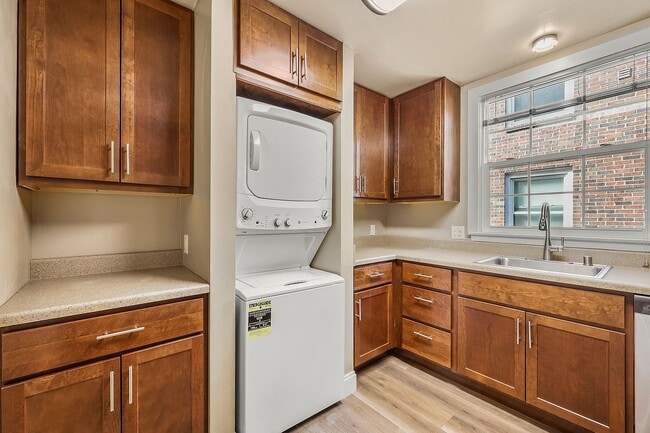 Foto del edificio - 2921 Monroe St