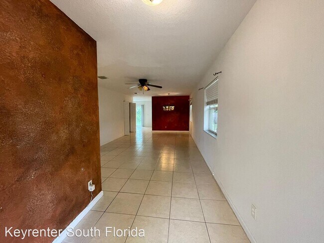 Building Photo - 3 br, 2 bath House - 1917 NE 48th St