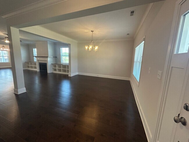 Foto del edificio - Beautiful 4BR Home in Athens with Bonus Room & Fenced Yard