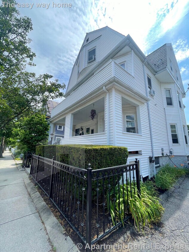 Primary Photo - Somerville/Davis Square 2 Bedroom 1 Bath -...