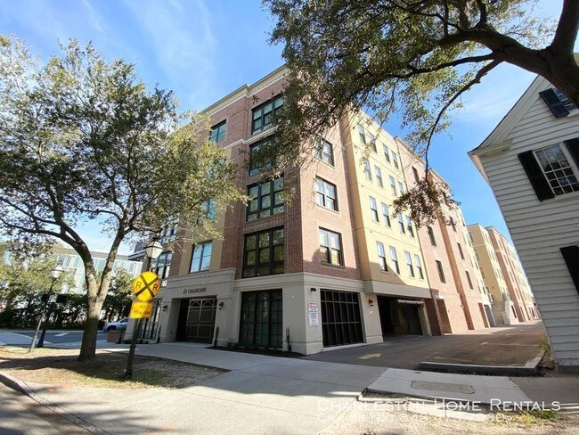 Foto del edificio - 33 Calhoun St