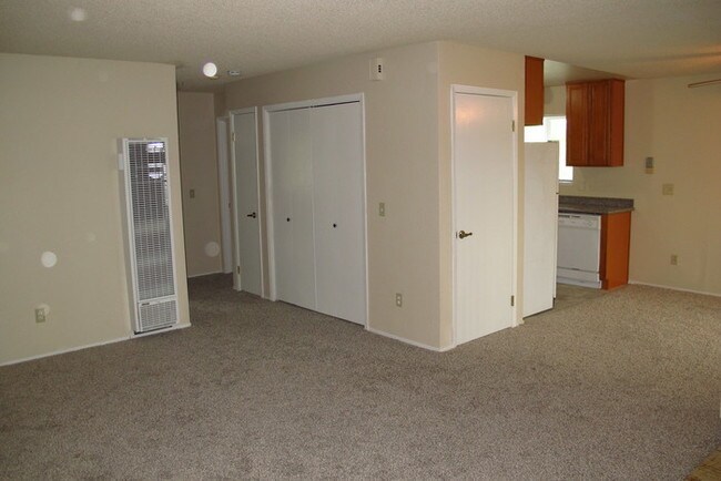 Building Photo - 2834 Ventura Ave