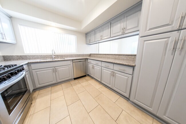 Foto del edificio - 5522 Thornburn St