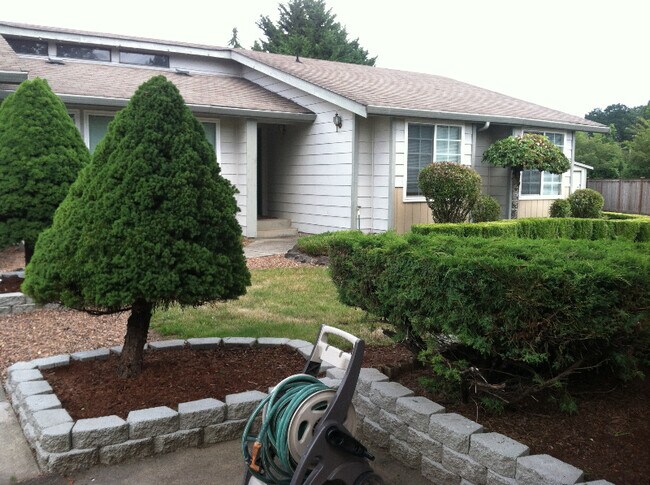 Building Photo - 26940 176 Pl SE