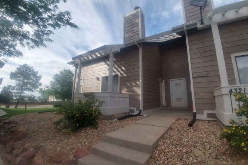 4321 S Andes Way, Aurora, CO 80015 Condo for Rent in Aurora, CO