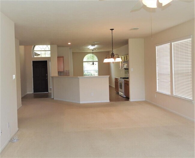 Building Photo - 2034 Monarch Hollow Ln
