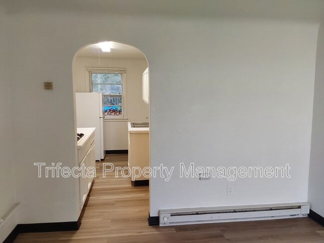 Foto del edificio - 103 1/2 East Stuart Street