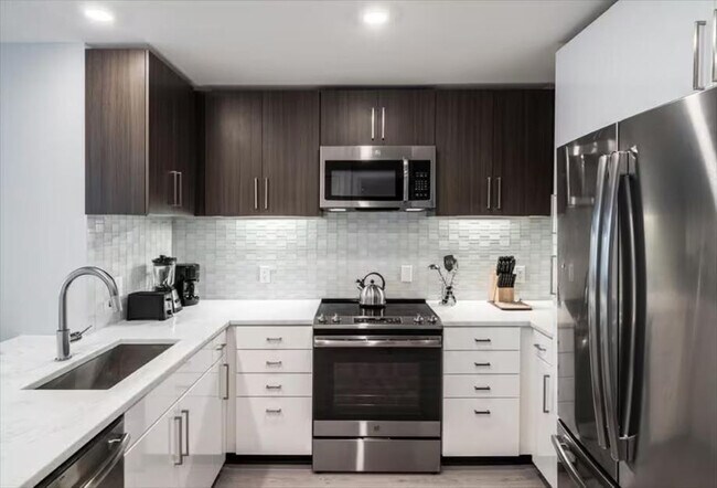 Foto del edificio - 4836 Rugby Ave