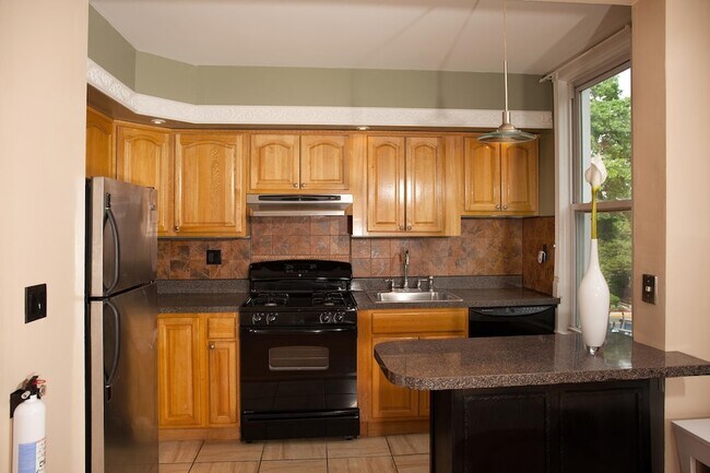 Foto del edificio - 384 Webster Ave