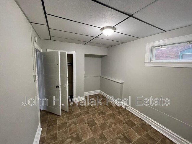 Building Photo - 315 South 17th Street