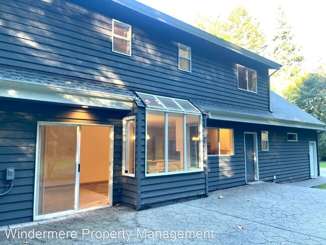 Foto del edificio - 3 br, 3.5 bath House - 9067 NE Hidden Cove...