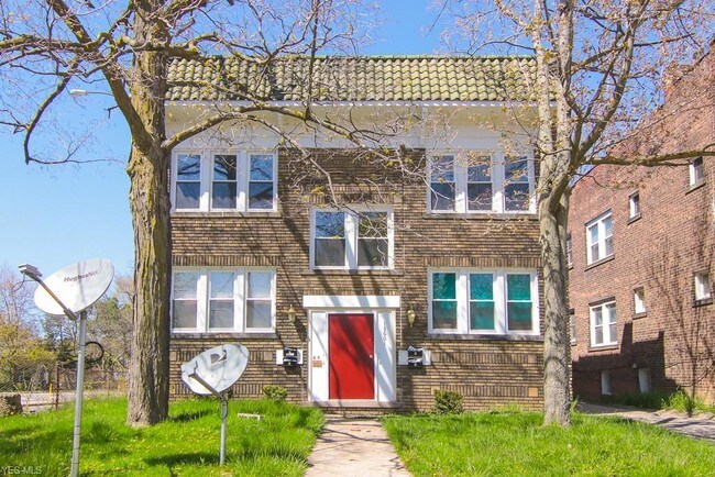 Building Photo - 13601 Othello Ave