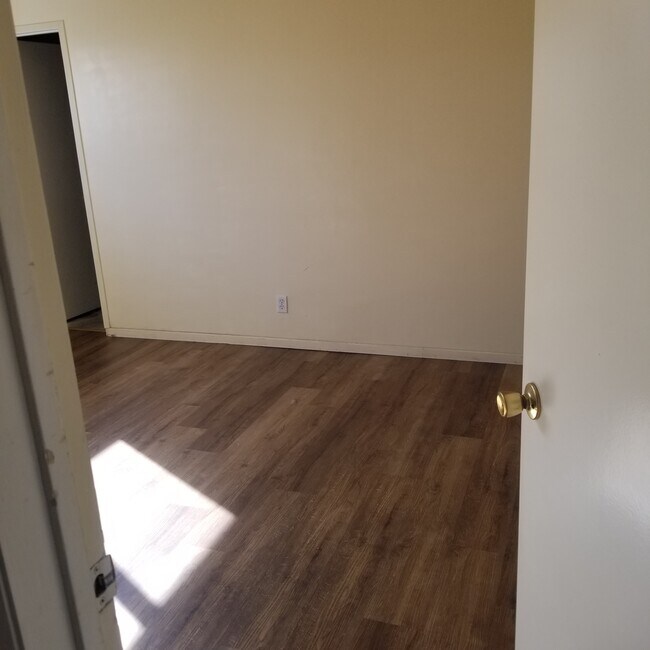 Foto del edificio - 25612 Oak St