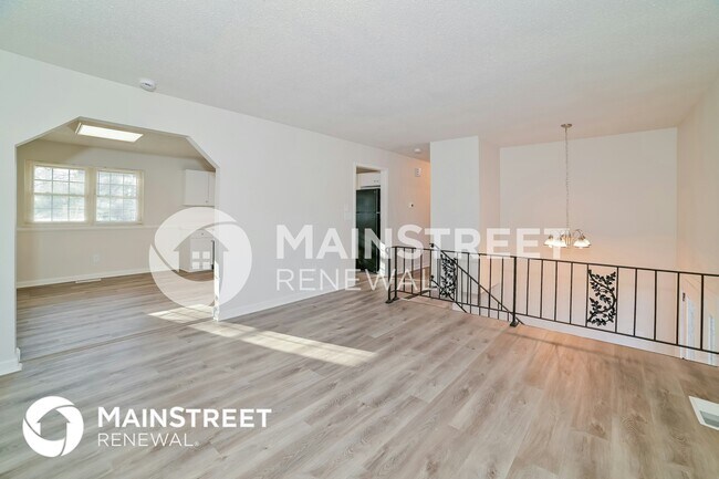 Building Photo - 7208 Deville Way