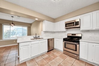 Building Photo - 3834 Carya Cir