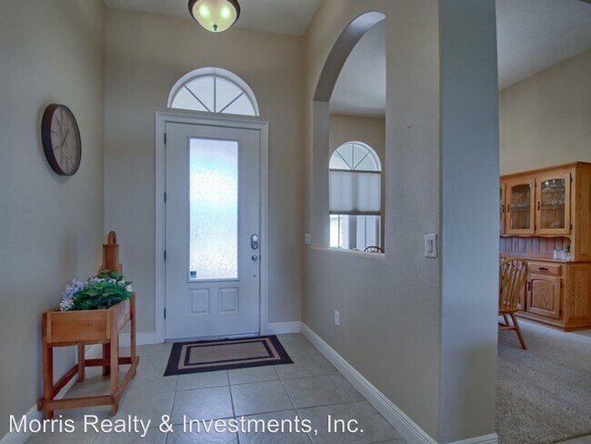 Building Photo - 3 br, 3 bath House - 38610 Lakeview Walk