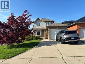 Building Photo - 33 Vineberg Dr