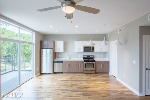 Foto del edificio - 2534 S Kinnickinnic Ave