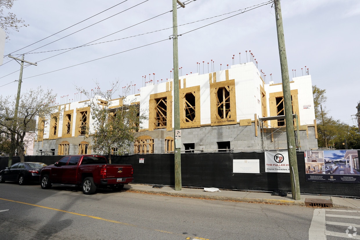 Building Photo - 31 Smith St