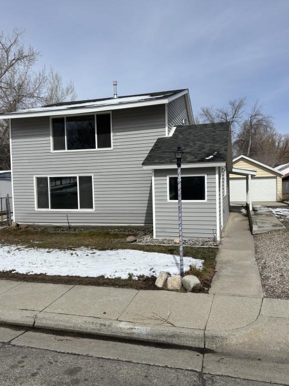 Building Photo - 360 Amoretti St