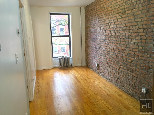 Building Photo - 601 MACON STREET