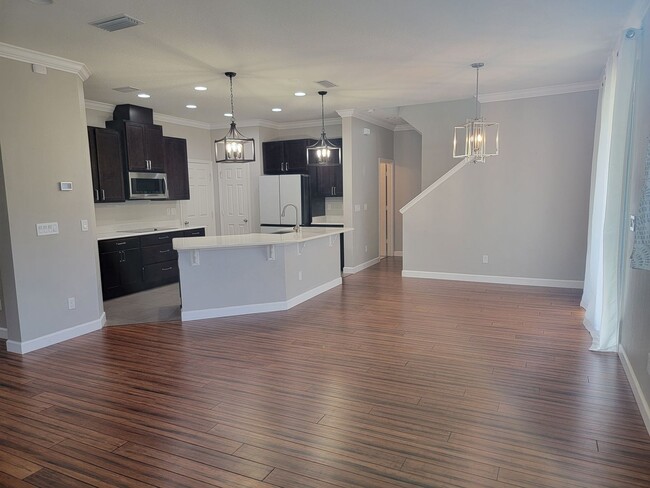 Foto del edificio - Coming Soon! Beautiful 3-bedroom, 3-bathro...