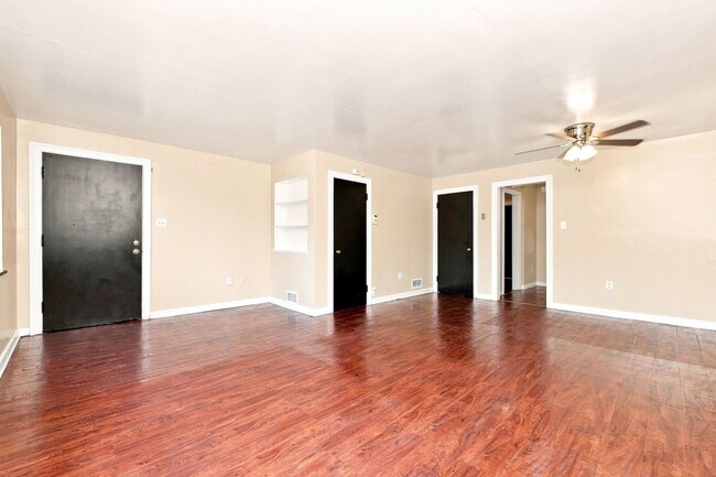 Foto del edificio - 960 Sherwood Dr