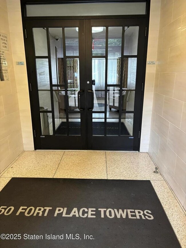 Foto del edificio - 50 Fort Pl