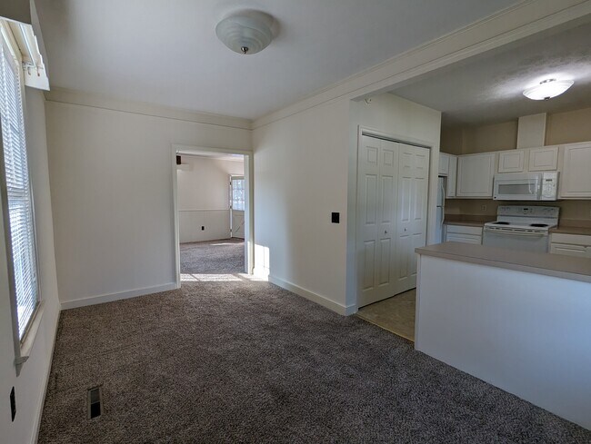 Dining room - 1320 Crawford Ave