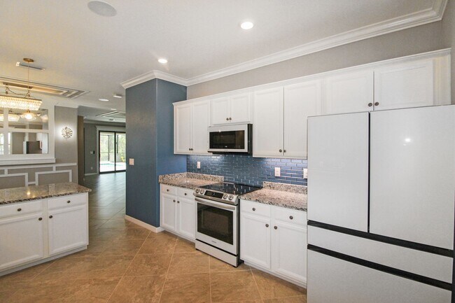 Foto del edificio - Sarasota National Annual Pool Home for Rent