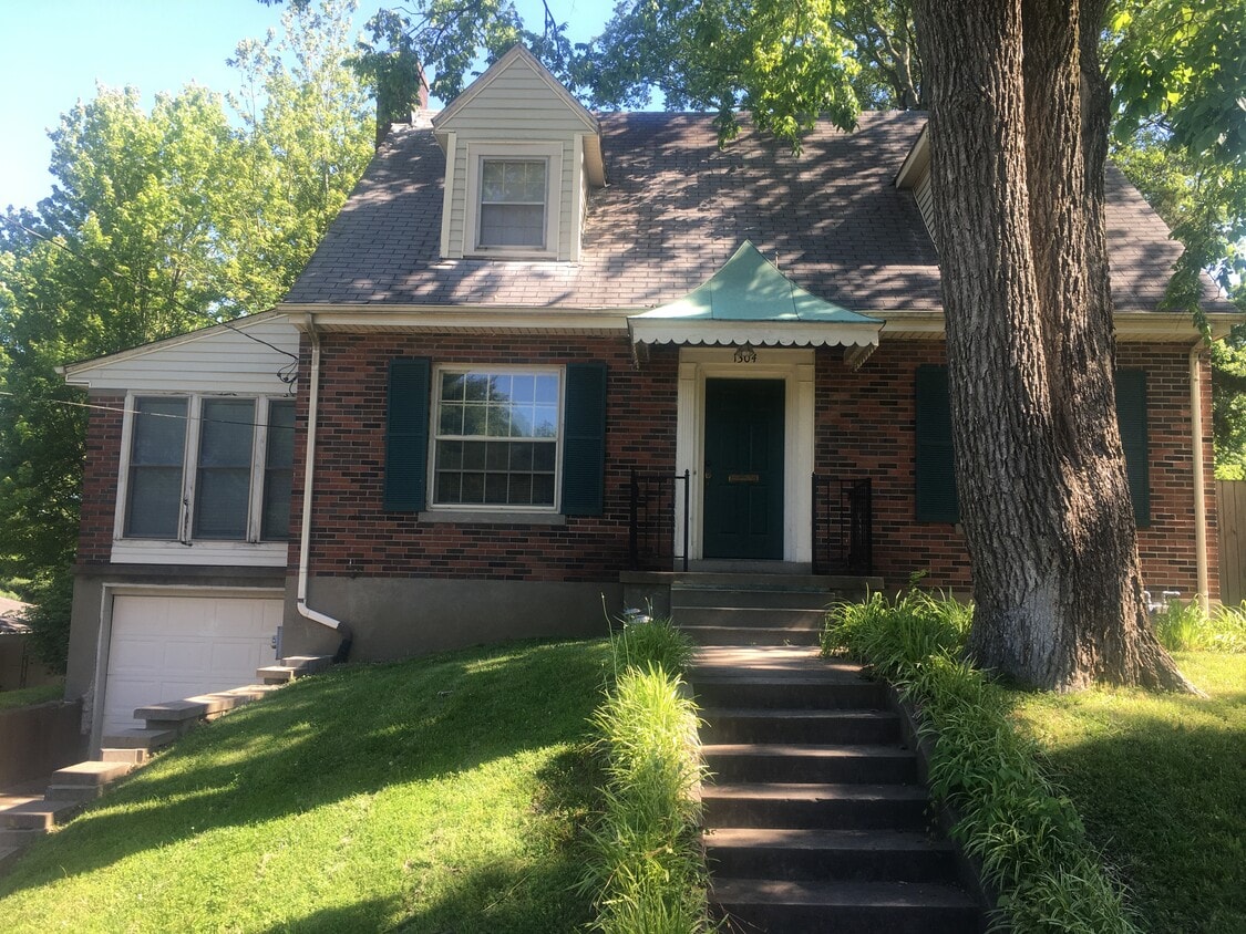 Primary Photo - 1304 Dunklin St