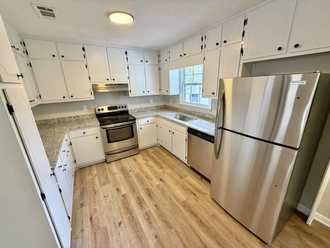 Building Photo - 80 Glenn Burnie Dr