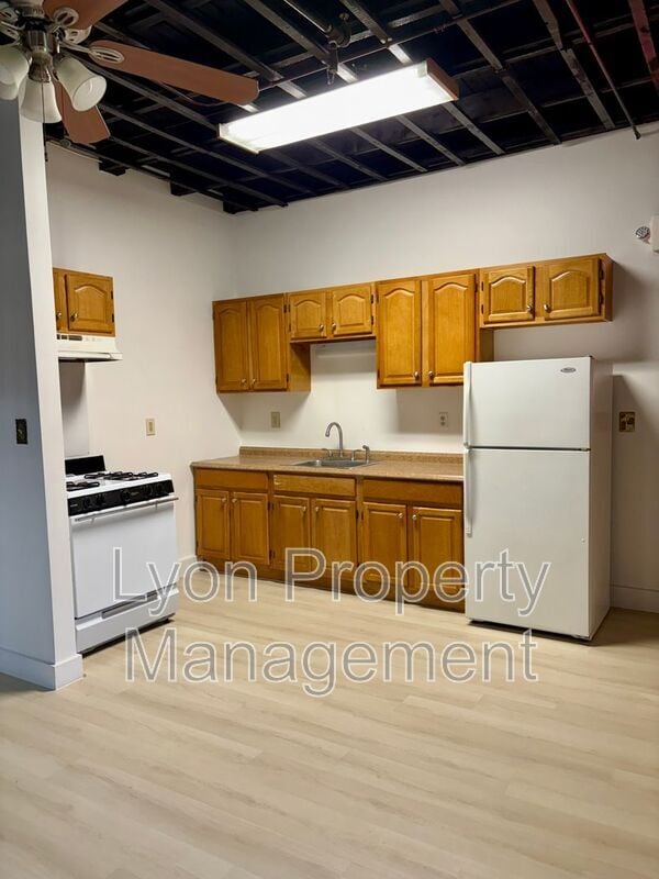 Building Photo - 50 Hedley Ave