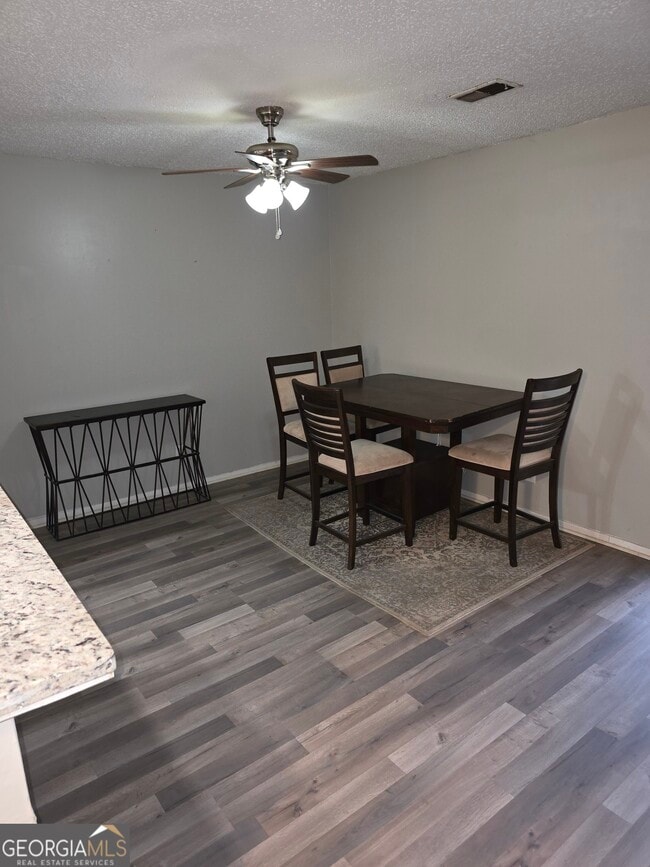 Building Photo - 2168 Palmyra Dr