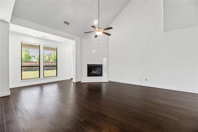 Foto del edificio - 880 Mountain Laurel Dr
