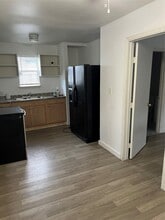 Building Photo - 7909 Brutus St