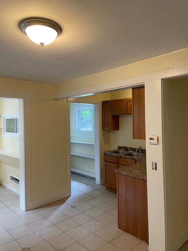 340 Fairmount St Unit 1, Fitchburg, MA 01420 340 Fairmount St