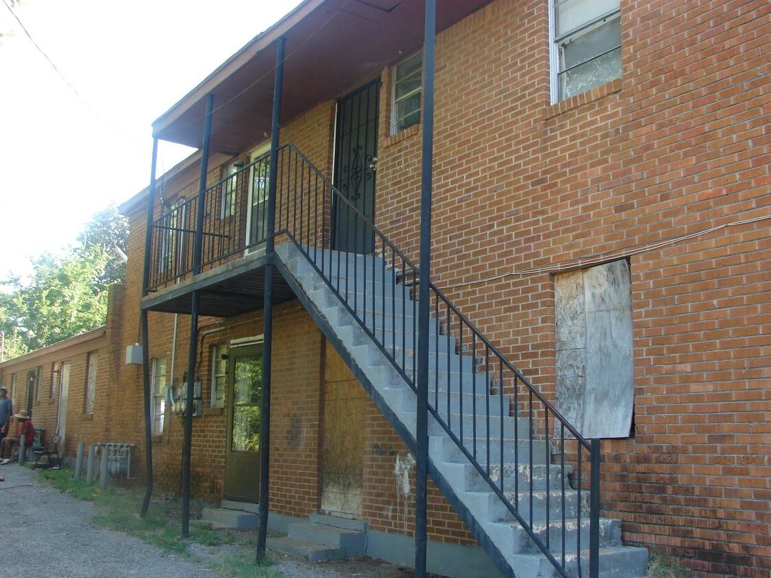 1734 Hunter Ave, Memphis, TN 38108 Apartments in Memphis, TN