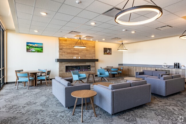 Sitting Area - Willoughby Corner