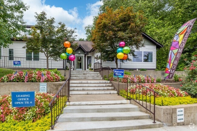 Building Photo - Bell Hollow at Century Farms