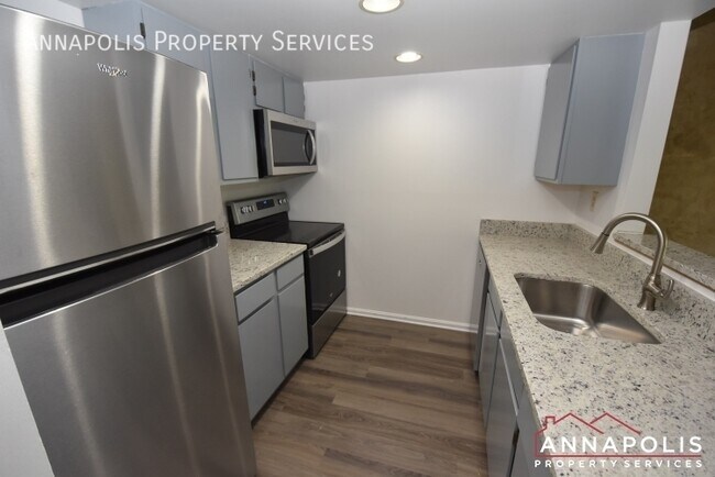 Building Photo - 648 newbridge court