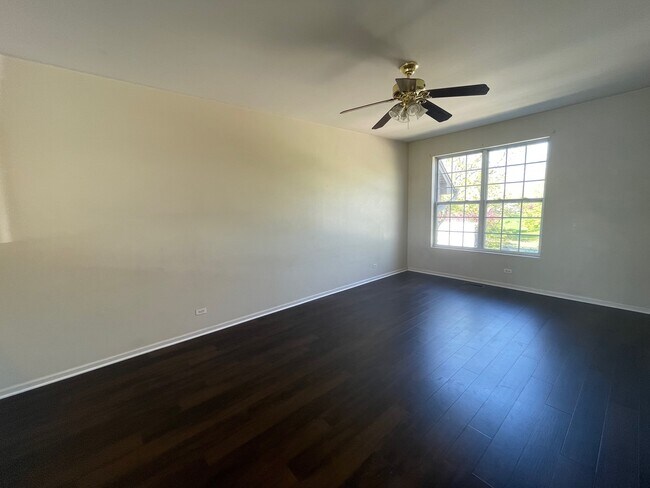 Foto del edificio - 161 Station Park Cir