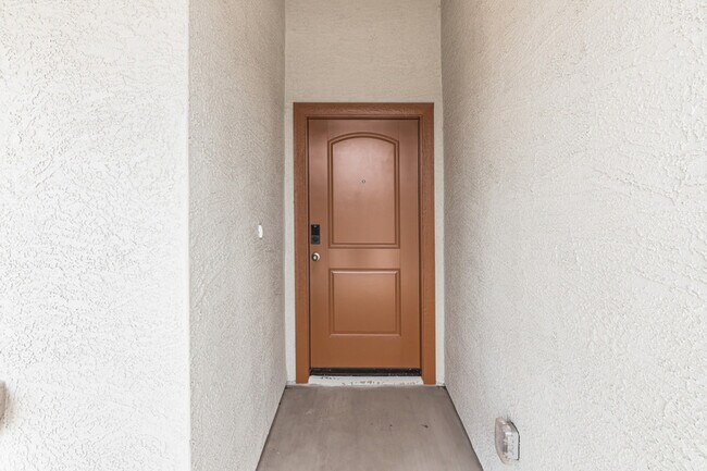 Foto del edificio - 7846 W Miami St