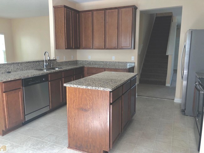 Building Photo - 122 Brooklet Cir