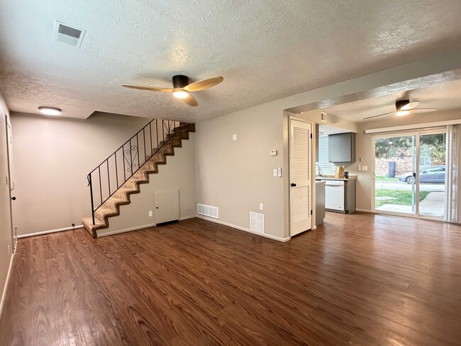 Photo - 359 N 100 W Townhome