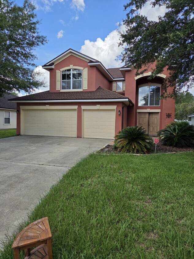 Foto principal - 1042 Drakefeather Dr
